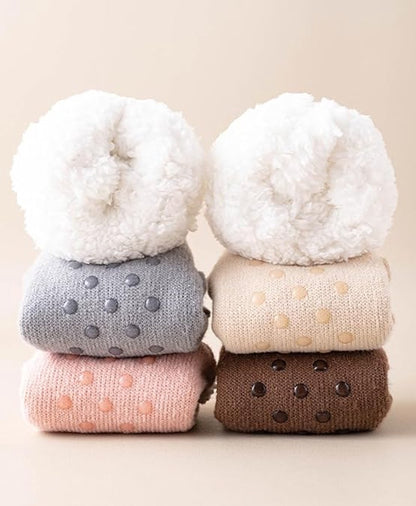 Socks - Warm socks - Indoor socks - Women's slippers - Warm winter socks - Fleece socks - Comfortable - Winter warmth - Ultra-comfortable women's indoor slippers - One size fits all - Black