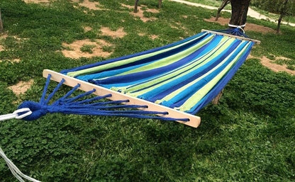 Outdoor Camping Hammock Portable Travel Swing Balance Hammock for Beach Hiking Backyard Relax Chai(2.8*1.5m  RED)