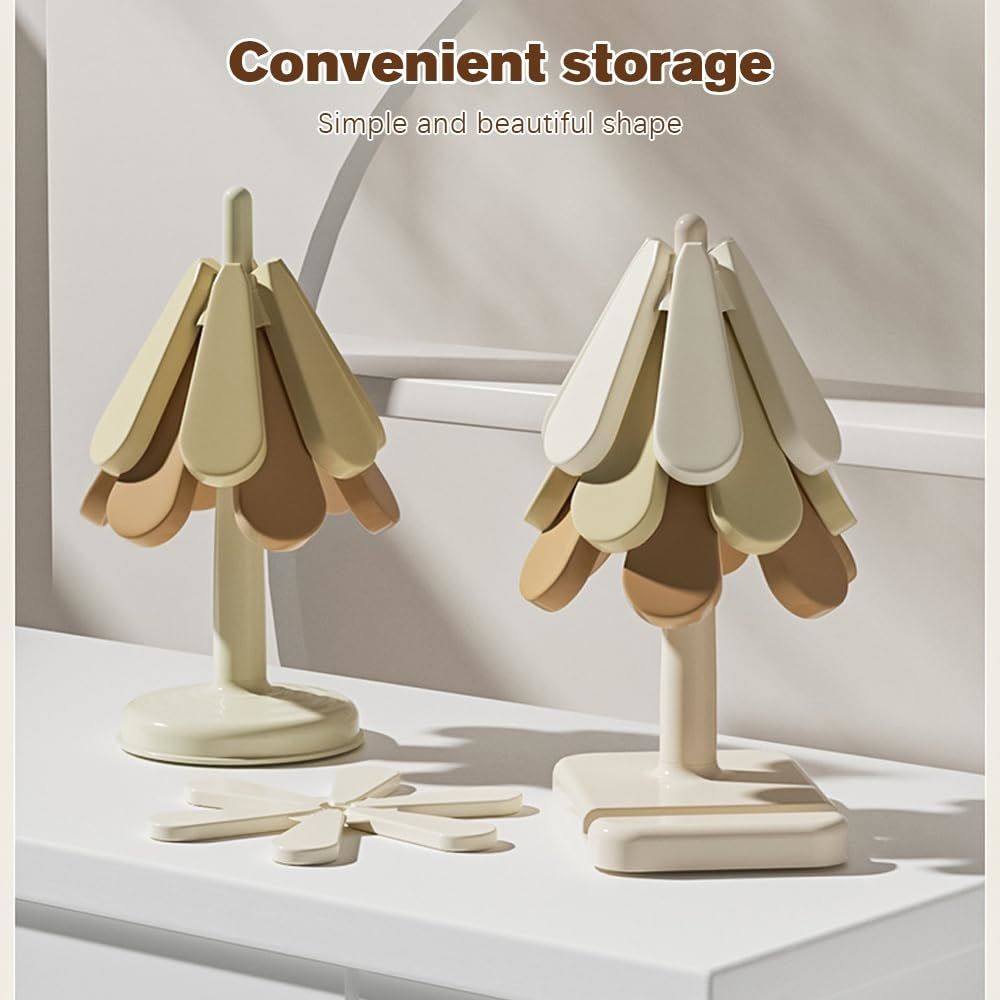 Christmas Tree Set of 4，Trivets for Hot Dishes, Natural Foldable Kitchen Tree Shape  for Pots, Pans, Bowls & Teapots，Heat-Resistant, Space-Saving, Kitchen Decor Placemats (A, Round)