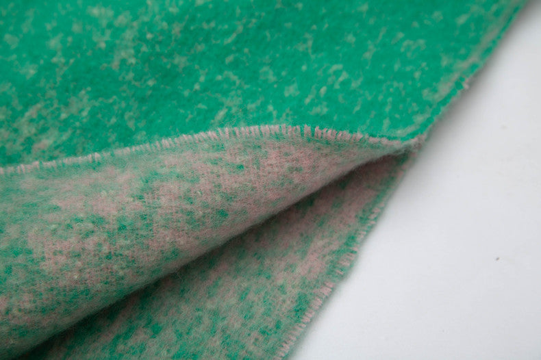 Green Plush Gradient Winter Scarf Shawl - Thick Textured Circle Yarn with Chunky Tassels - 185cm x 40cm